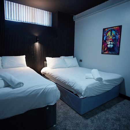 Nero Suite Sleeps Fourteen Manchester Exteriör bild