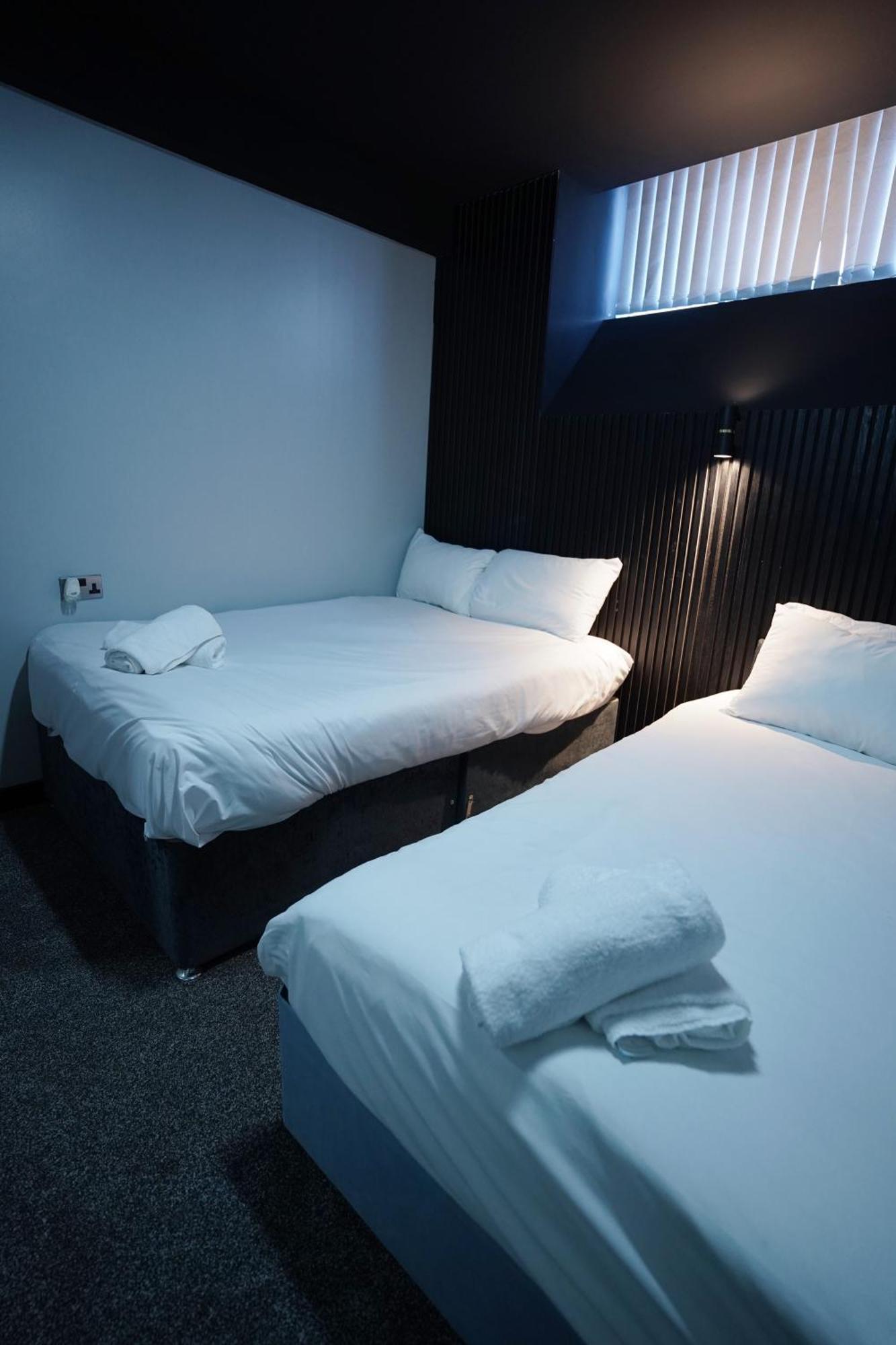 Nero Suite Sleeps Fourteen Manchester Exteriör bild